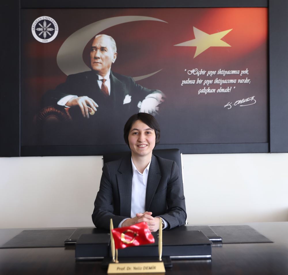 <p><strong><span style="color:#FFA500;">yelizdemir@ardahan.edu.tr</span></strong></p>

<table cellpadding="0" cellspacing="0">
</table>

<div id="gtx-trans" style="position: absolute; left: -160px; top: -13px;">
<div class="gtx-trans-icon">&nbsp;</div>
</div>
