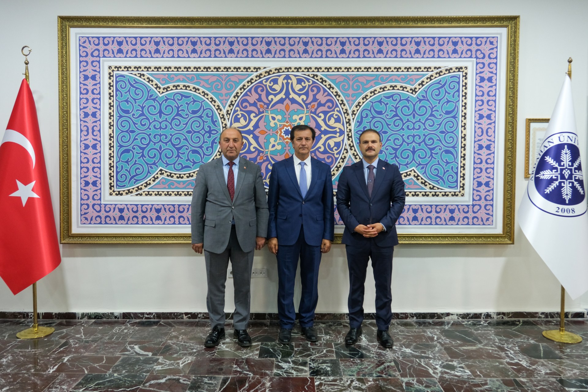Hanak Kaymakamı Sayın Soner Erol ve Belediye Başkanı Sayın Erdal Kurukaya’dan Rektörümüze Ziyaret