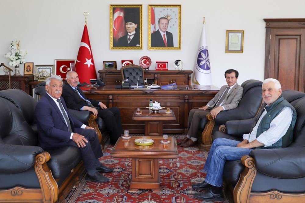 Arı Yetiştiricileri Birliği’nden Rektörümüze Ziyaret