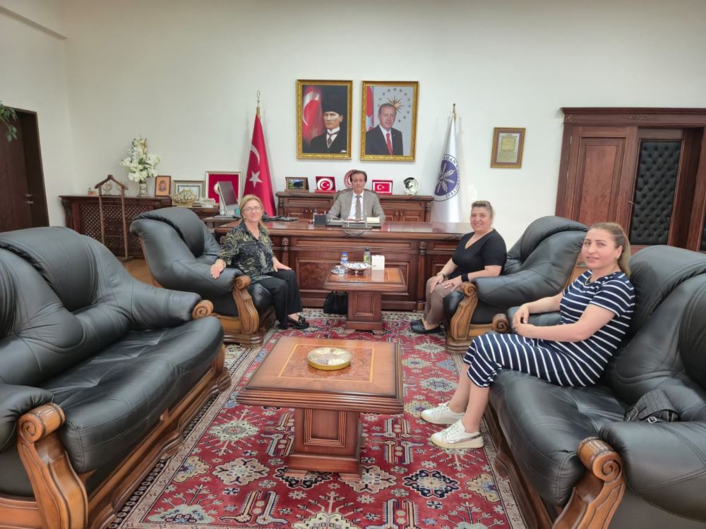 Visit our Rector from the Free Lawyer Museumydian Farmer