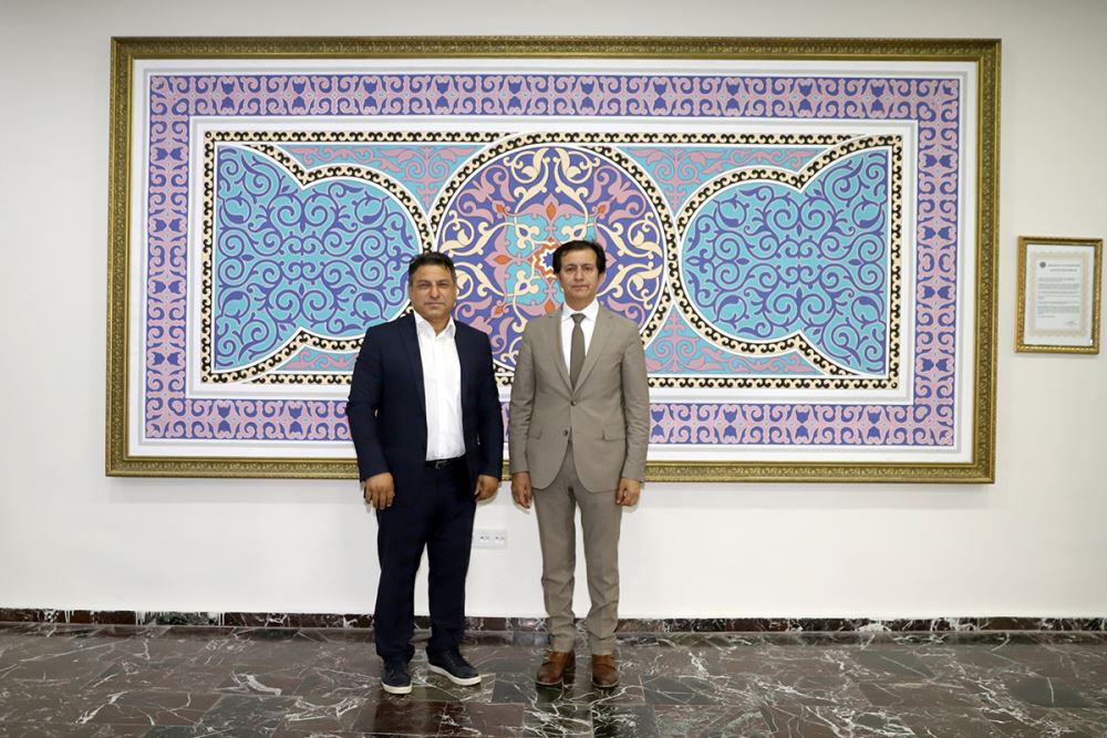 Belçika Türk Dili Enstitüsü Uyum ve Araştırma Merkezi Başkanı Rektörümüz Prof. Dr. Öztürk Emiroğlu’nu Ziyaret Etti