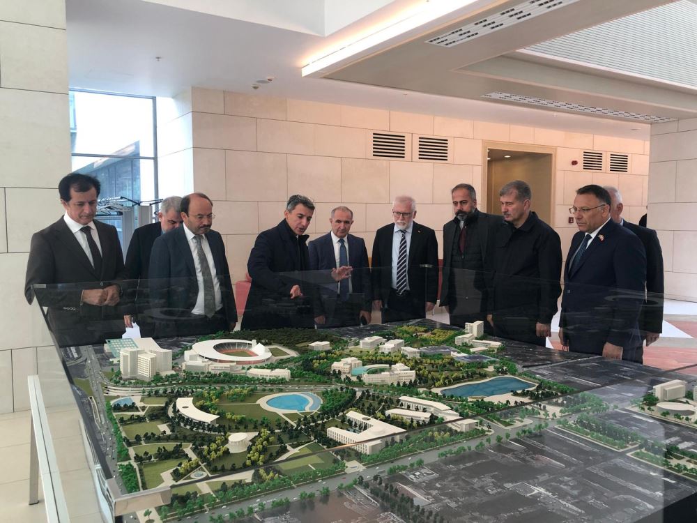 Rektörümüz Prof. Dr. Öztürk Emiroğlu Azerbaycan Diplomasi Akademisi’ni Ziyaret Etti