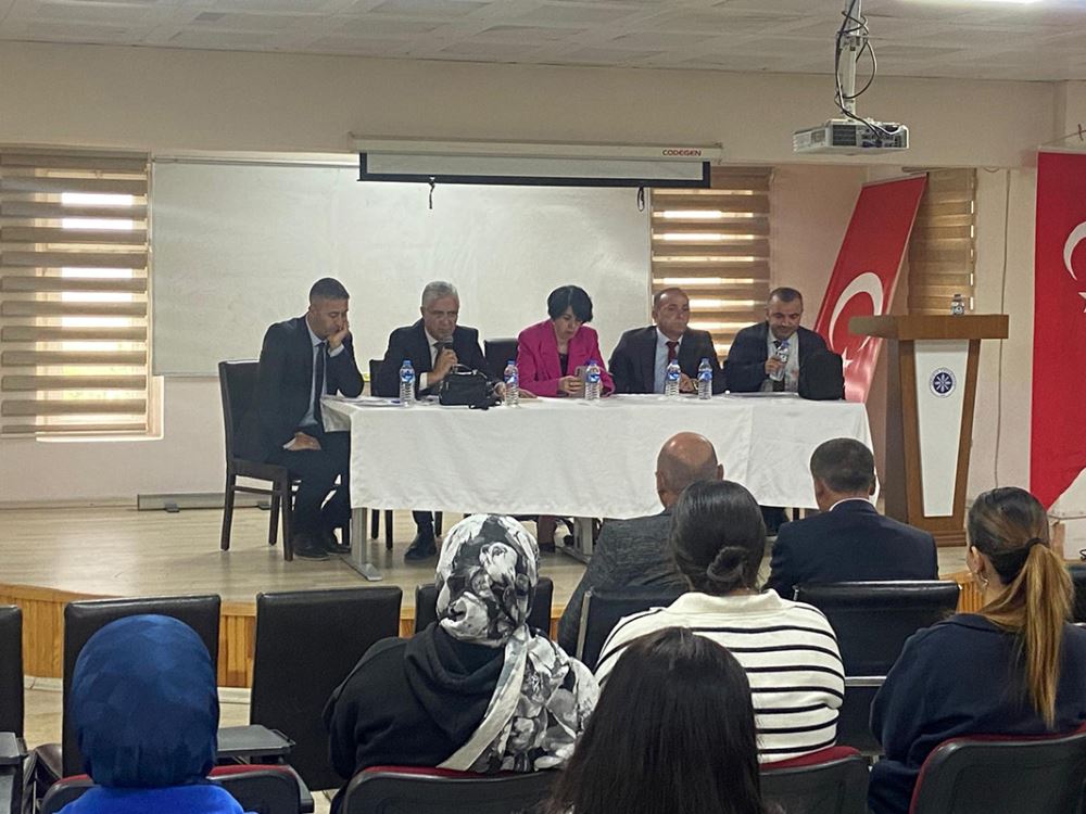 Çıldır Meslek Yüksekokulu’nda Uyum Programı Düzenlendi