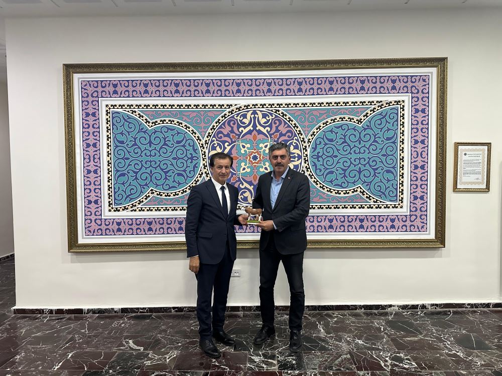 Ardahan Damızlık Sığır Yetiştiricileri Birliği Başkanı Yunus Baydar Rektörümüzü Ziyaret Etti