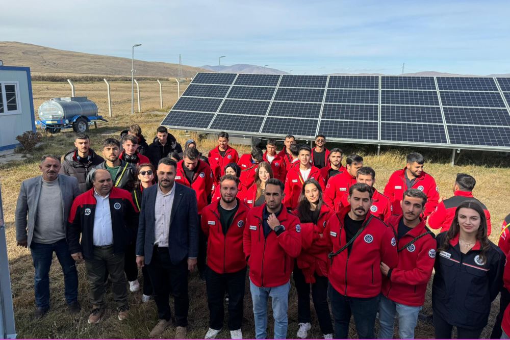 Nihat Delibalta Göle MYO Öğrencilerinden Temiz Enerji ve Geri Dönüşüm Teknik Gezisi