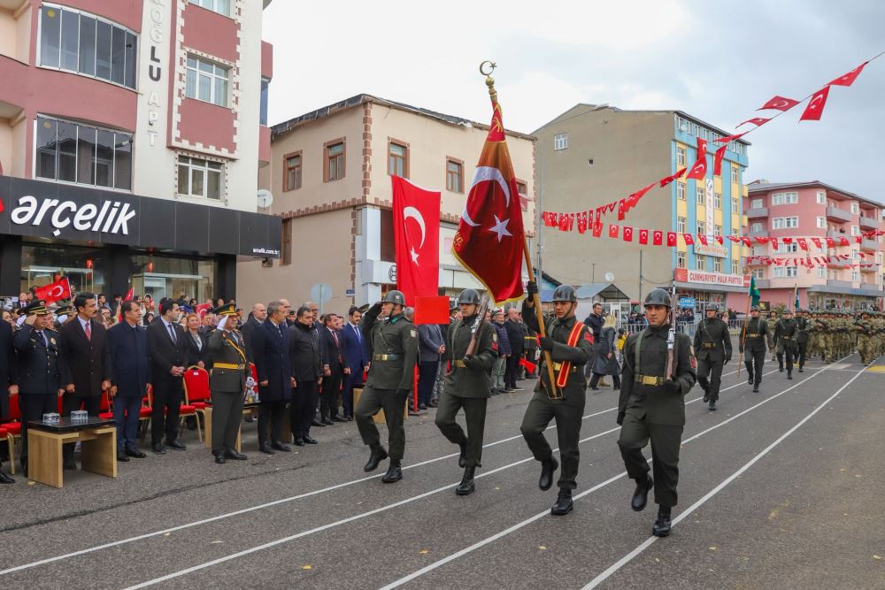Rektörümüz Cumhuriyetimizin 102. Yıl Dönümü Kutlamalarına Katıldı