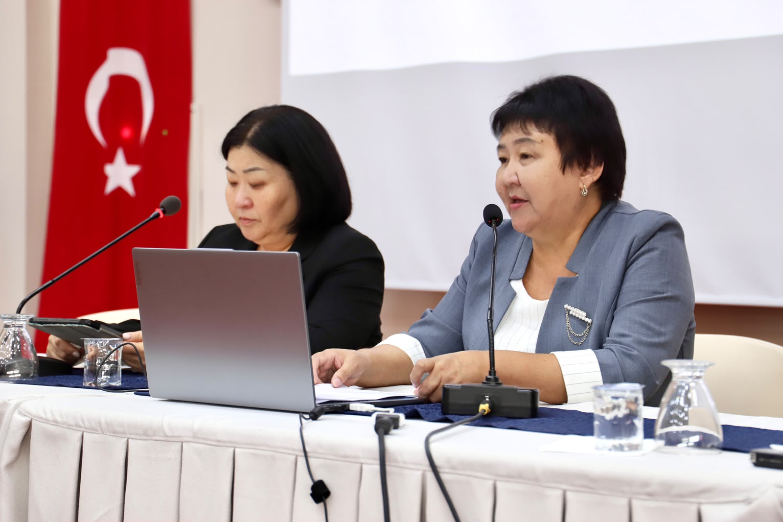 Tarihsel Kardeşlikten Stratejik Ortaklığa: Türkiye-Kazakistan İlişkilerinin Dünü, Bugünü ve Geleceği Değerlendirildi