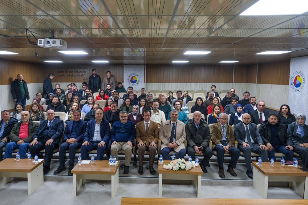 Türkçenin Küresel Serüveni: Rektörümüz Prof. Dr. Öztürk Emiroğlu’ndan Dünyada Türkçe Öğretimine Dair Yeni Yaklaşımlar