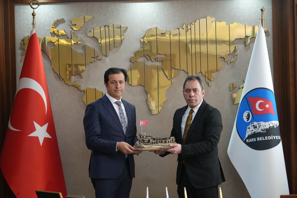 Prof. Dr. Öztürk Emiroğlu, Kars Mayor Prof. Dr. Öktken Visits Senger