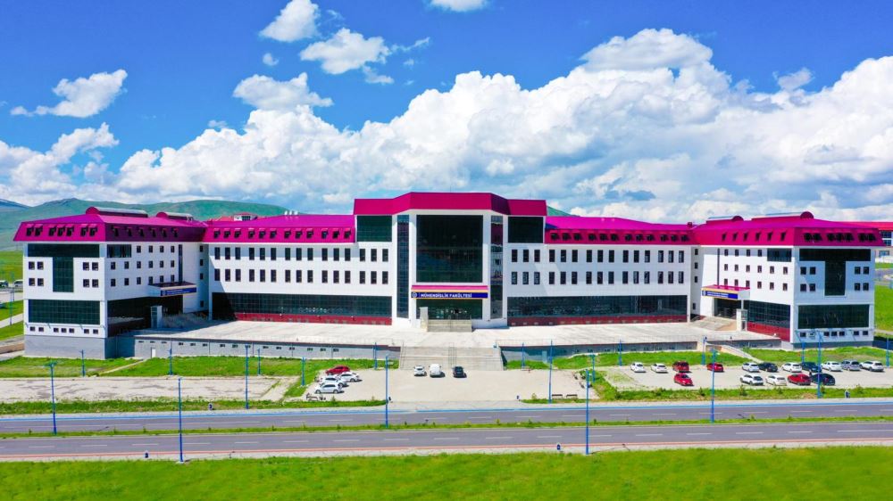 Ardahan Üniversitesine TÜBİTAK’tan Millî Teknoloji Atölyesi Desteği