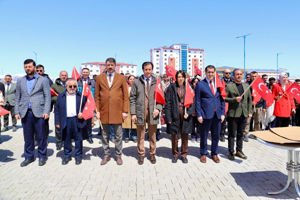 Üniversitemizde Şehitlerimize Saygı Yürüyüşü Gerçekleştirildi