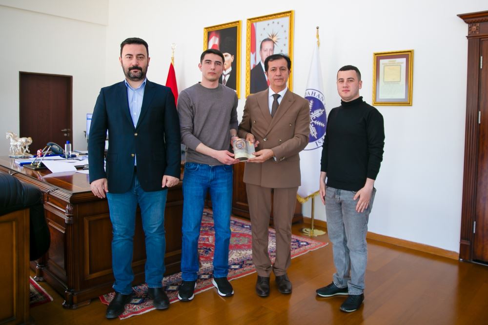 Üniversitemiz ile Bakü Slav Üniversitesi Arasında Eğitimde İş Birliği ve Staj Programı