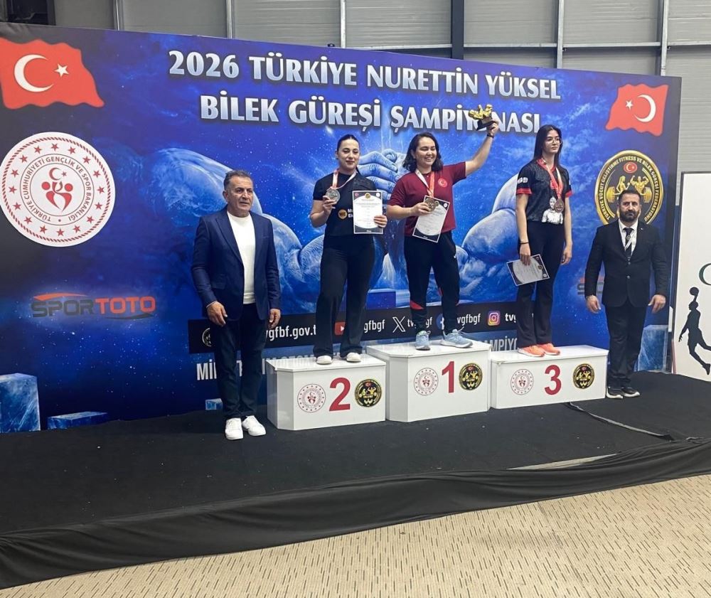 Our University Sportser Aybüke Star Four Medals Great Success: Turkey Second in Wrist Wrestling Championship