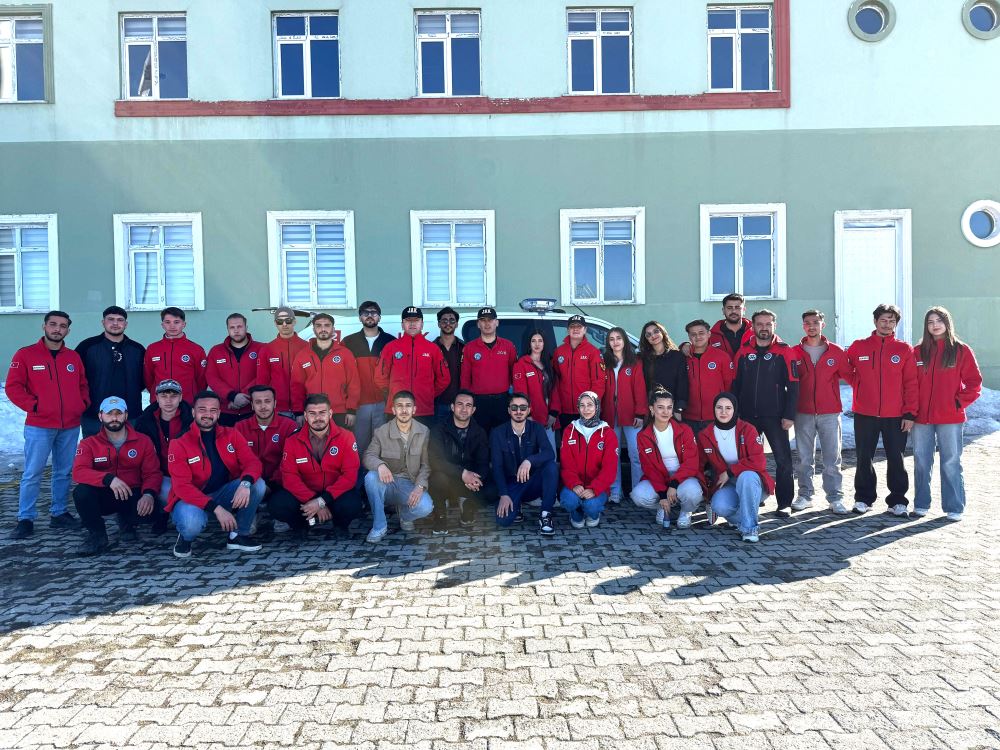 Üniversitemiz Sivil Savunma ve İtfaiyecilik Programı Öğrencilerine JAK Ekiplerince Uygulamalı Eğitim Verildi