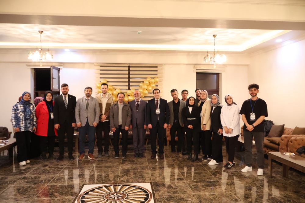 Üniversitemizde Prof. Dr. Halis Demir ile İslam Hukuku Üzerine Söyleşi Düzenlendi