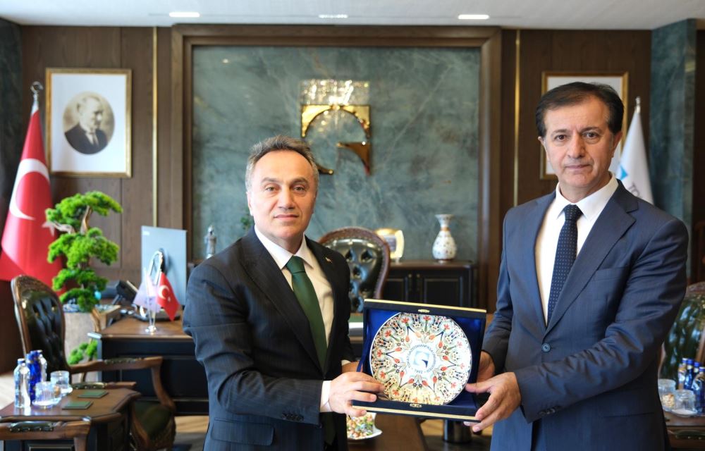 Rektörümüz Sayın Prof. Dr. Öztürk Emiroğlu, Tokat Gaziosmanpaşa Üniversitesi Rektörü Sayın Prof. Dr. Fatih Yılmaz’ı Makamında Ziyaret Etti