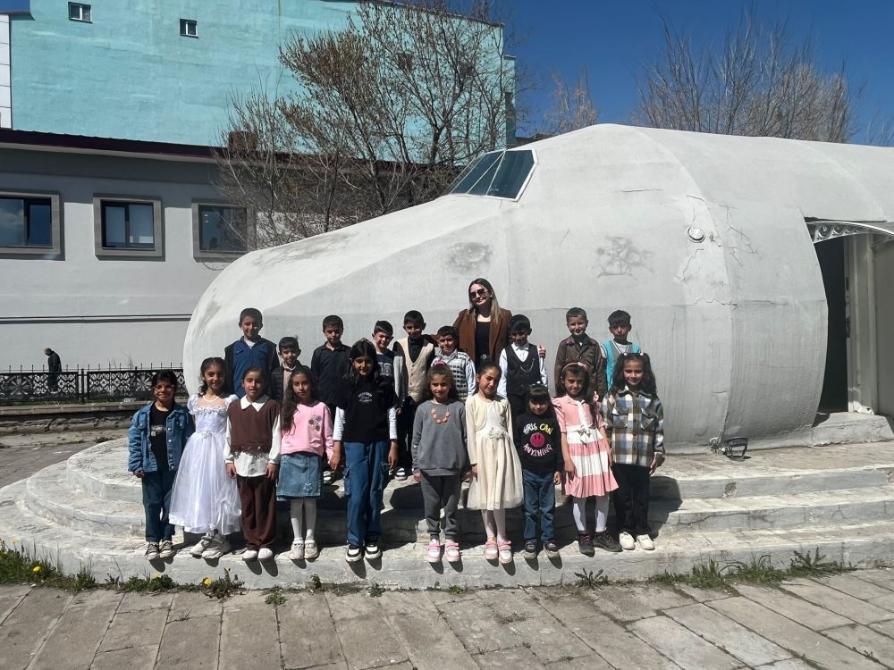 ARÜSEM, Ardahan Up Kurtoğlu Primary School Students In Planetarium