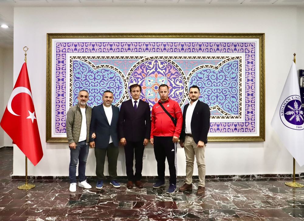 Avrupa Şampiyonu ve Paralimpik Dereceli Milli Sporcularımızdan Rektörümüze Ziyaret