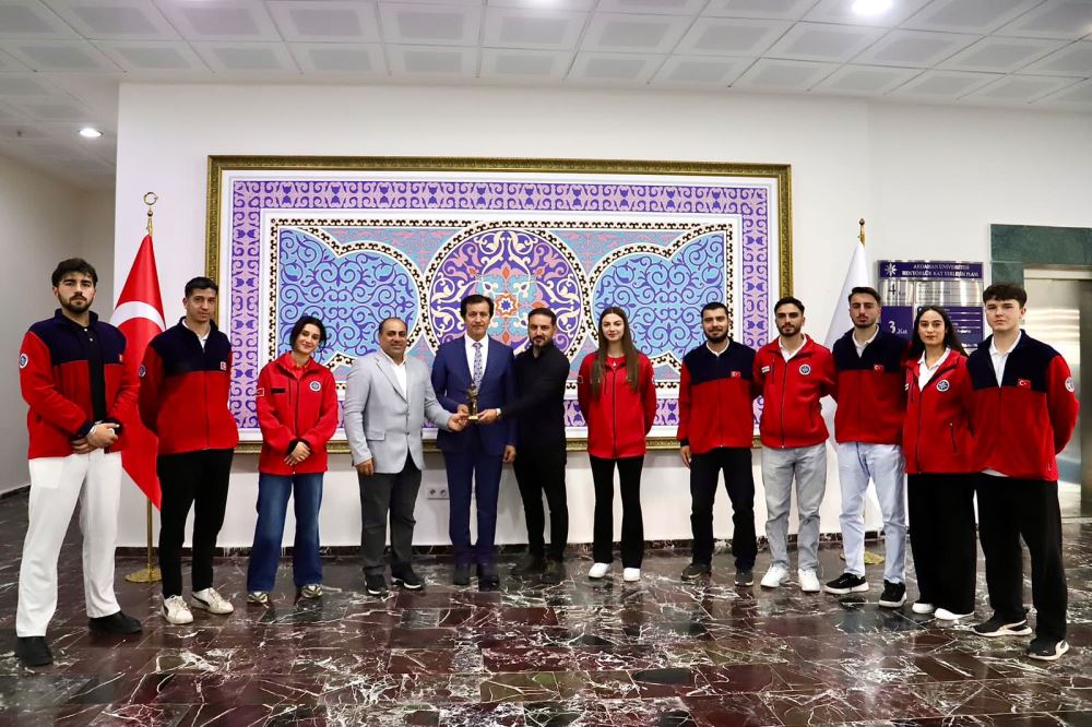 Nihat Delibalta Göle MYO Sivil Savunma ve İtfaiyecilik Programı Akademisyenleri ve Öğrencileri Rektörümüzü Ziyaret Etti