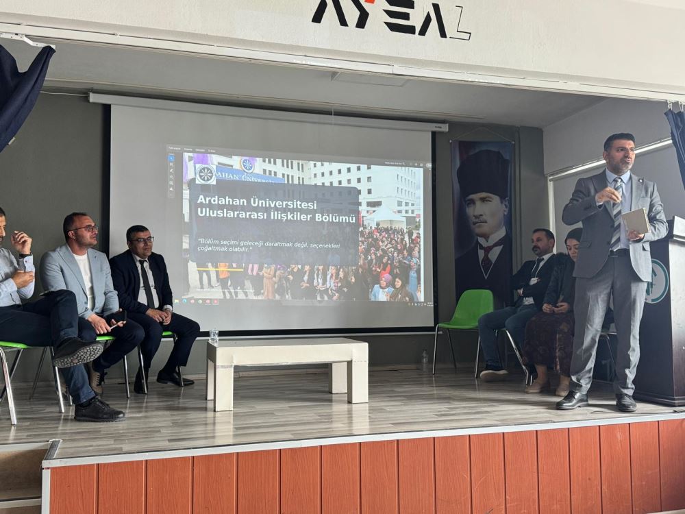 Üniversitemiz İktisadi ve İdari Bilimler Fakültesi Tarafından Liselere Yönelik Tercih Rehberliği ve Tanıtım Etkinliği Gerçekleştirildi