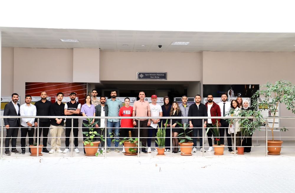 Spor Bilimleri Fakültesi Antrenörlük Eğitimi Bölümünde Bitirme Projesi Sunumları Gerçekleştirildi