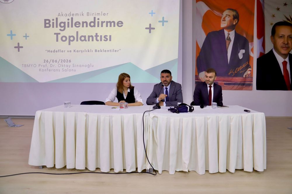 Üniversitemizde Kalite ve Akreditasyon Süreçlerine İlişkin Akademik Birimler Bilgilendirme Toplantısı Gerçekleştirildi